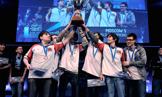 WBG祝SofM生日快乐：坚定不移，始终如一