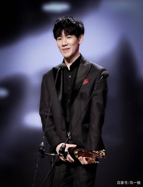 这也行？外国网友整活：LOL欧美队伍第一视角