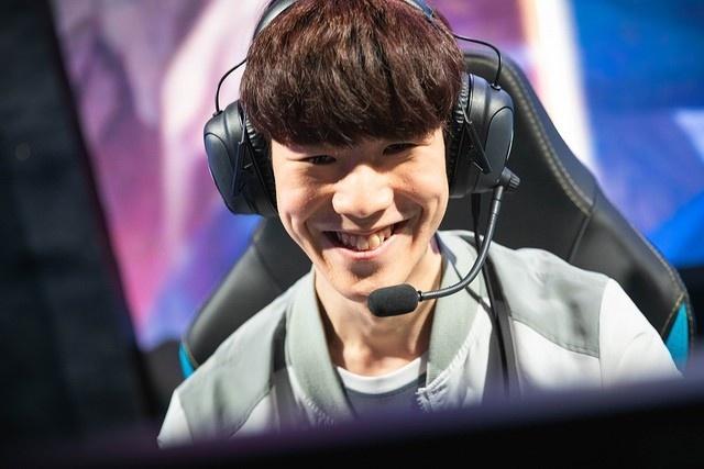 【前瞻】2025LPL春季赛 RW vs OMG，积分榜倒数的对决